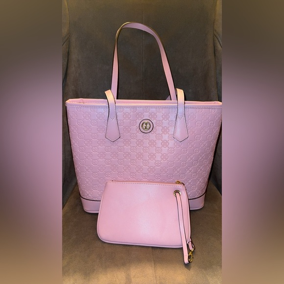 NWT Never Used Giani Bernini Debossed Signature Tote w/ matching wristlet - Picture 1 of 7
